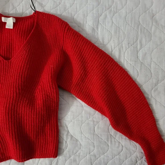 Knit V-Neck Top - Picture 2 of 3